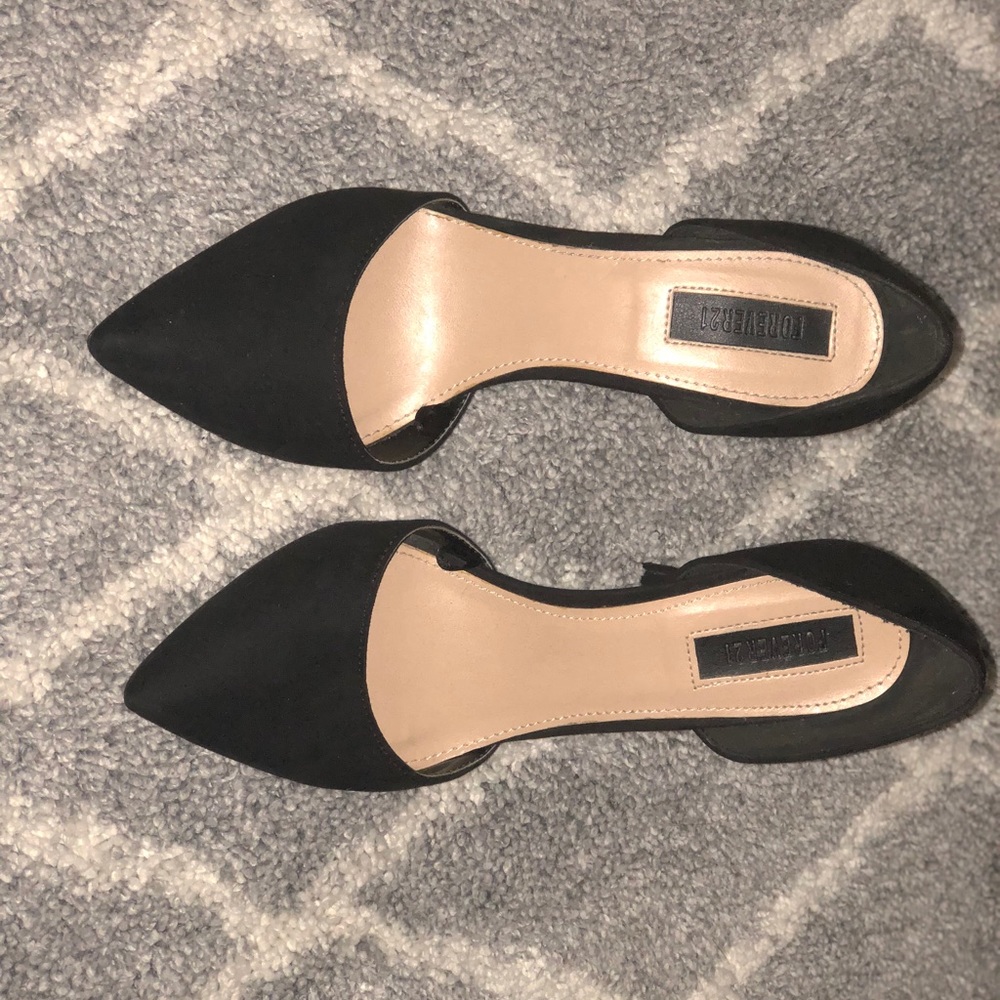 Black Suede Pumps